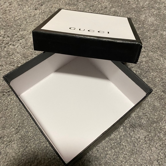 Gucci box - Picture 3 of 4